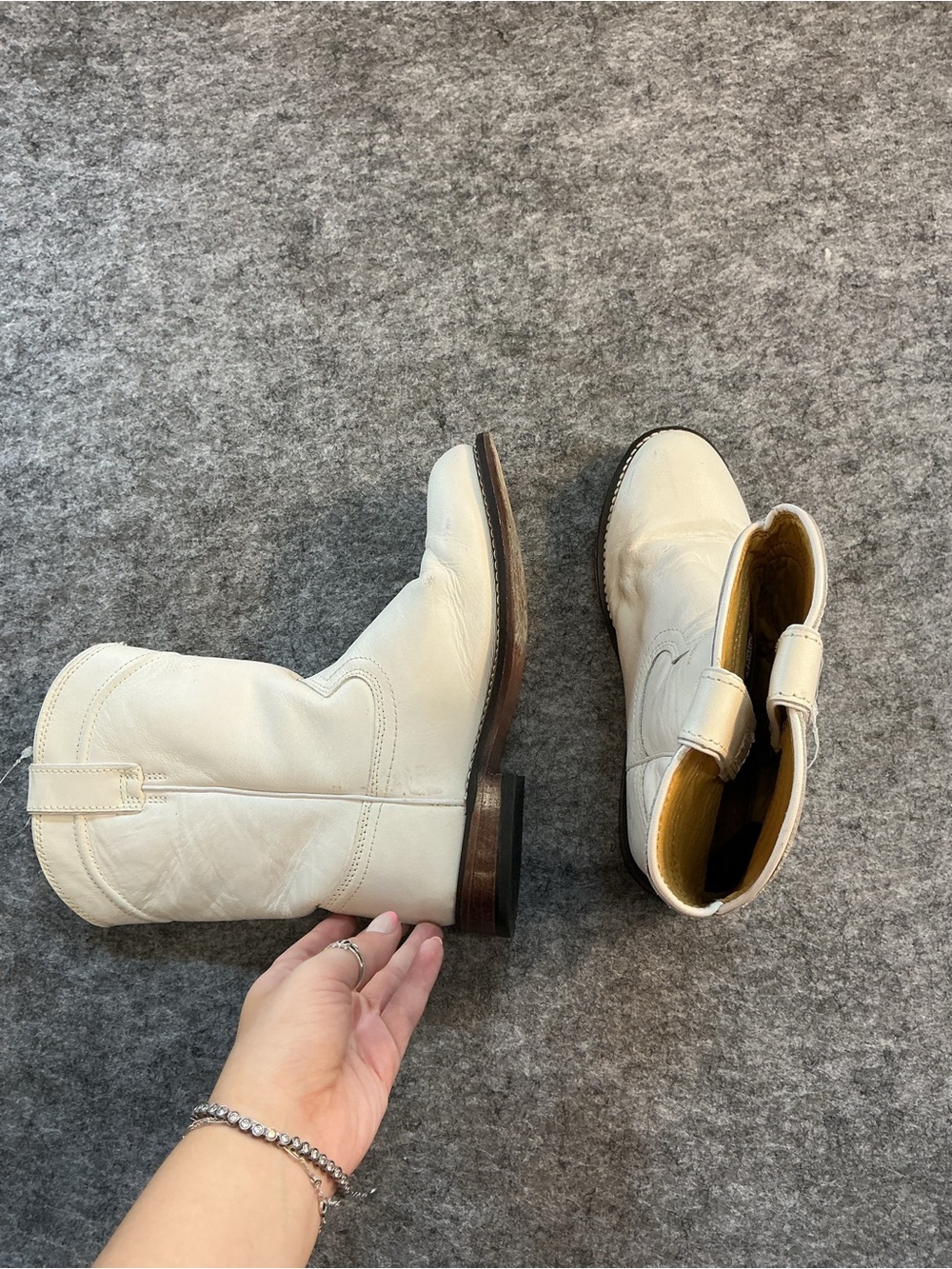 Justin Cream Leather Western Cowboy Boots - Comfortable Everyday Wear Size